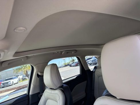 New 2026 Lincoln Corsair Premiere image 32