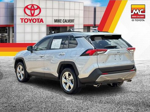 Used 2020 Toyota RAV4 Limited AWD/4WD image 7