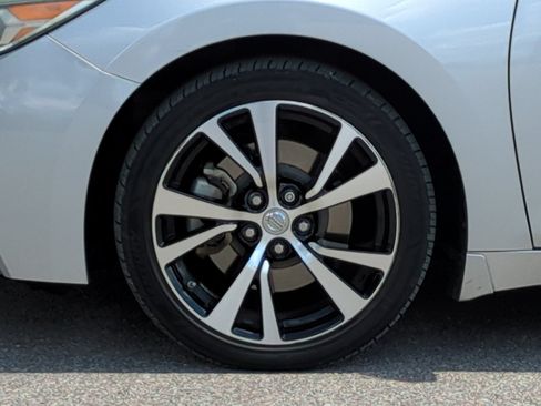 Used 2018 Nissan Maxima 3.5 SL FWD image 24
