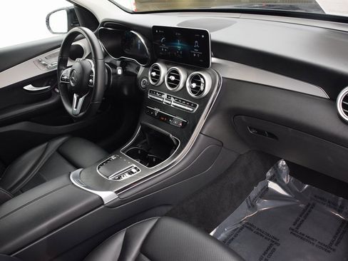 Certified 2022 Mercedes-Benz GLC 300 image 14