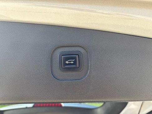 Used 2015 GMC Terrain SLT FWD image 16
