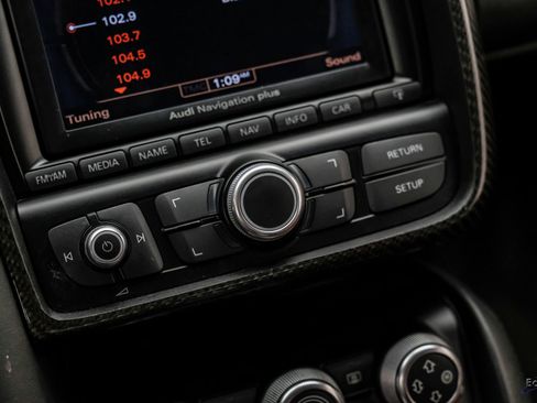 Used 2010 Audi R8 V10 image 78