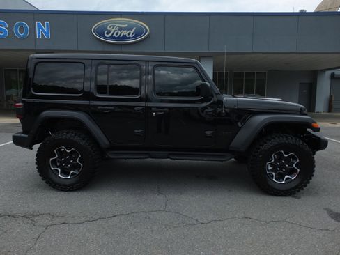 Used 2021 Jeep Wrangler Unlimited Sport w/ Sun And Sound Package AWD/4WD image 2