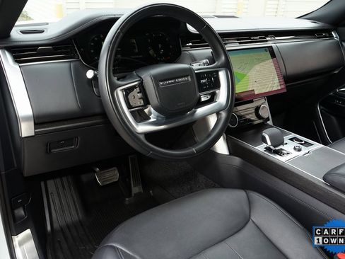Used 2023 Land Rover Range Rover SE image 6