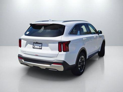 New 2026 Kia Sorento S FWD image 4