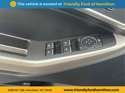 Used 2022 Ford Explorer XLT image 28