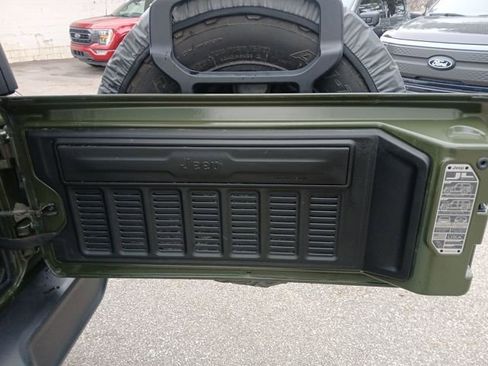 Used 2023 Jeep Wrangler Unlimited Rubicon w/ LED Lighting Group image 46