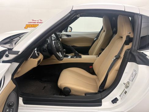 Used 2024 MAZDA MX-5 Miata RF Grand Touring image 15