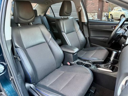 Used 2018 Toyota Corolla SE image 11