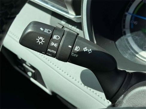 Used 2022 Toyota Highlander Limited image 25