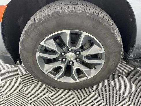 Used 2021 Chevrolet Tahoe LT w/ LT Signature Package image 16