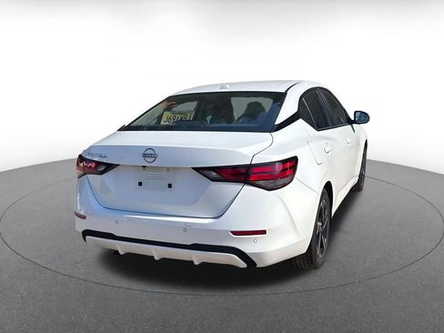 Used 2025 Nissan Sentra SV FWD image 14