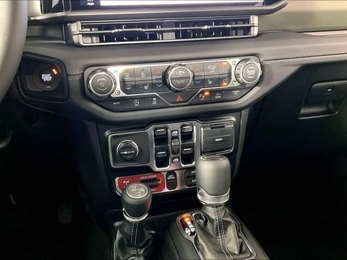 New 2026 Jeep Gladiator Mojave AWD/4WD image 6