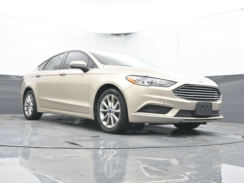 Used 2017 Ford Fusion SE FWD image 27