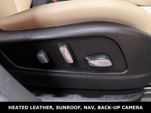 Used 2018 Cadillac XT5 Luxury w/ Driver Awareness Package FWD image 30