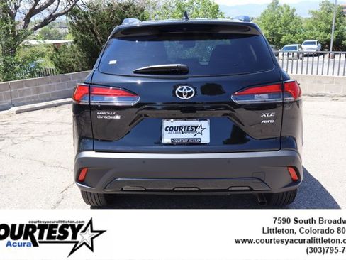 Used 2026 Toyota Corolla Cross XLE w/ Convenience Package AWD/4WD image 5