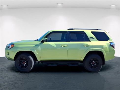 Used 2023 Toyota 4Runner TRD Off-Road Premium image 3