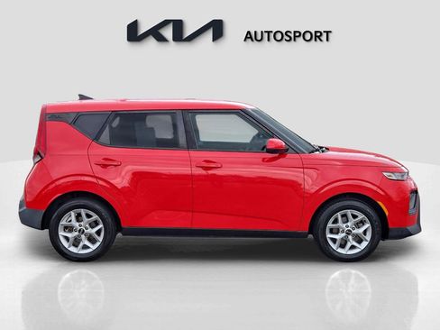 Used 2020 Kia Soul S image 4