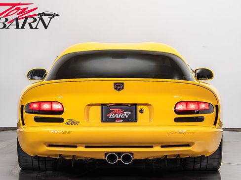 Used 2001 Dodge Viper GTS RWD image 4
