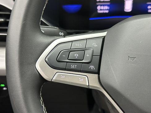 Used 2024 Volkswagen Taos S image 15