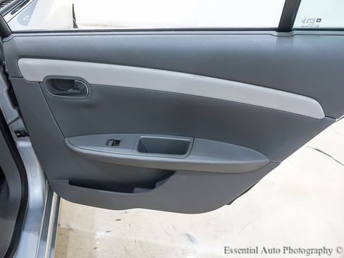 Used 2009 Chevrolet Malibu LS image 27