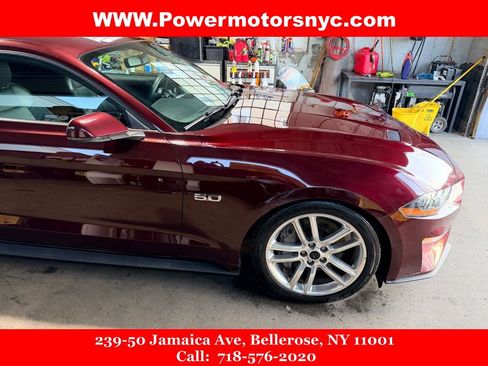 Used 2018 Ford Mustang GT Premium image 11