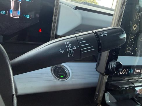 Used 2025 GMC Hummer EV 2X AWD/4WD image 18