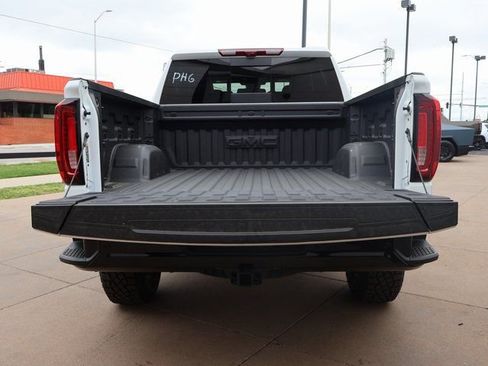 New 2026 GMC Sierra 1500 AT4X AWD/4WD image 16