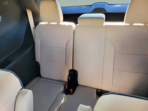 New 2026 Buick Enclave Preferred w/ Power Package image 24