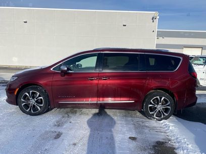 Used 2021 Chrysler Pacifica Pinnacle