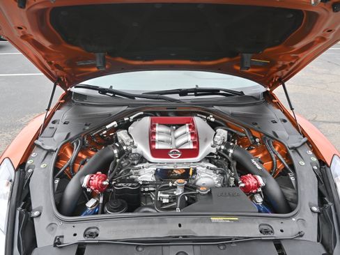 Used 2017 Nissan GT-R Premium image 50