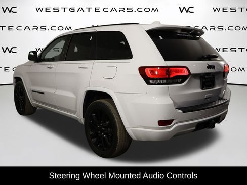 Used 2020 Jeep Grand Cherokee Altitude image 44