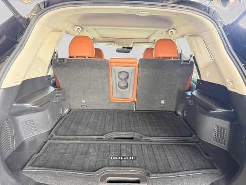 Used 2018 Nissan Rogue SL w/ Premium Package FWD image 27