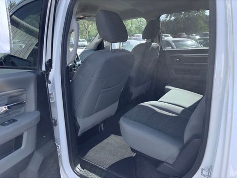 Used 2020 RAM 1500 Classic SLT w/ Luxury Group image 11