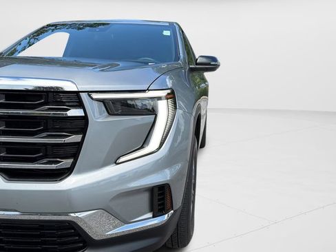 Used 2025 GMC Acadia Elevation FWD image 35
