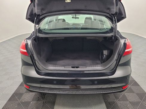 Used 2017 Ford Focus SEL FWD image 29