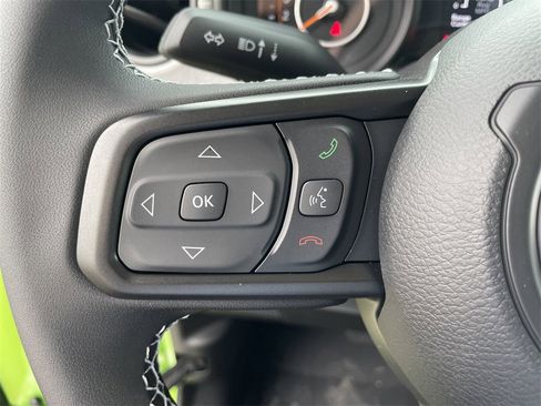 New 2025 Jeep Gladiator Sport image 17