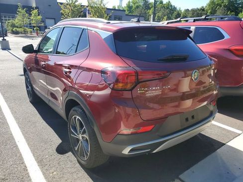 Used 2022 Buick Encore GX Select AWD/4WD image 6