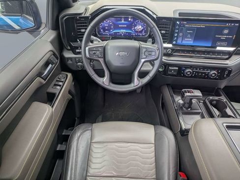 Used 2022 Chevrolet Silverado 1500 ZR2 w/ Technology Package AWD/4WD image 16