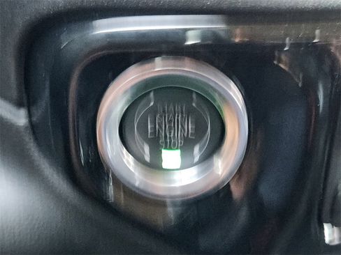 Certified 2026 Chevrolet Silverado 1500 RST w/ Texas Edition Plus image 21