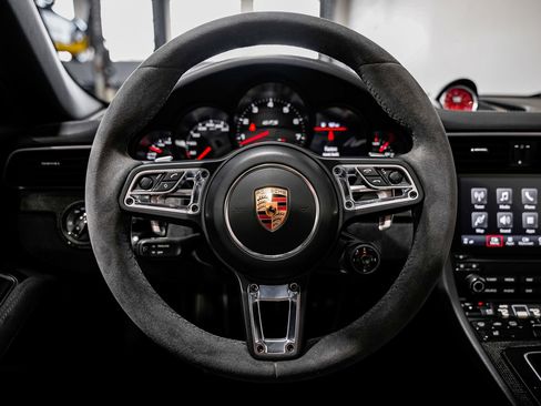 Used 2017 Porsche 911 Targa 4 GTS AWD/4WD image 11
