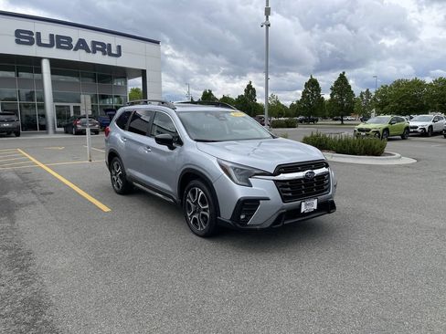 Used 2024 Subaru Ascent Limited w/ Technology Package AWD/4WD image 2