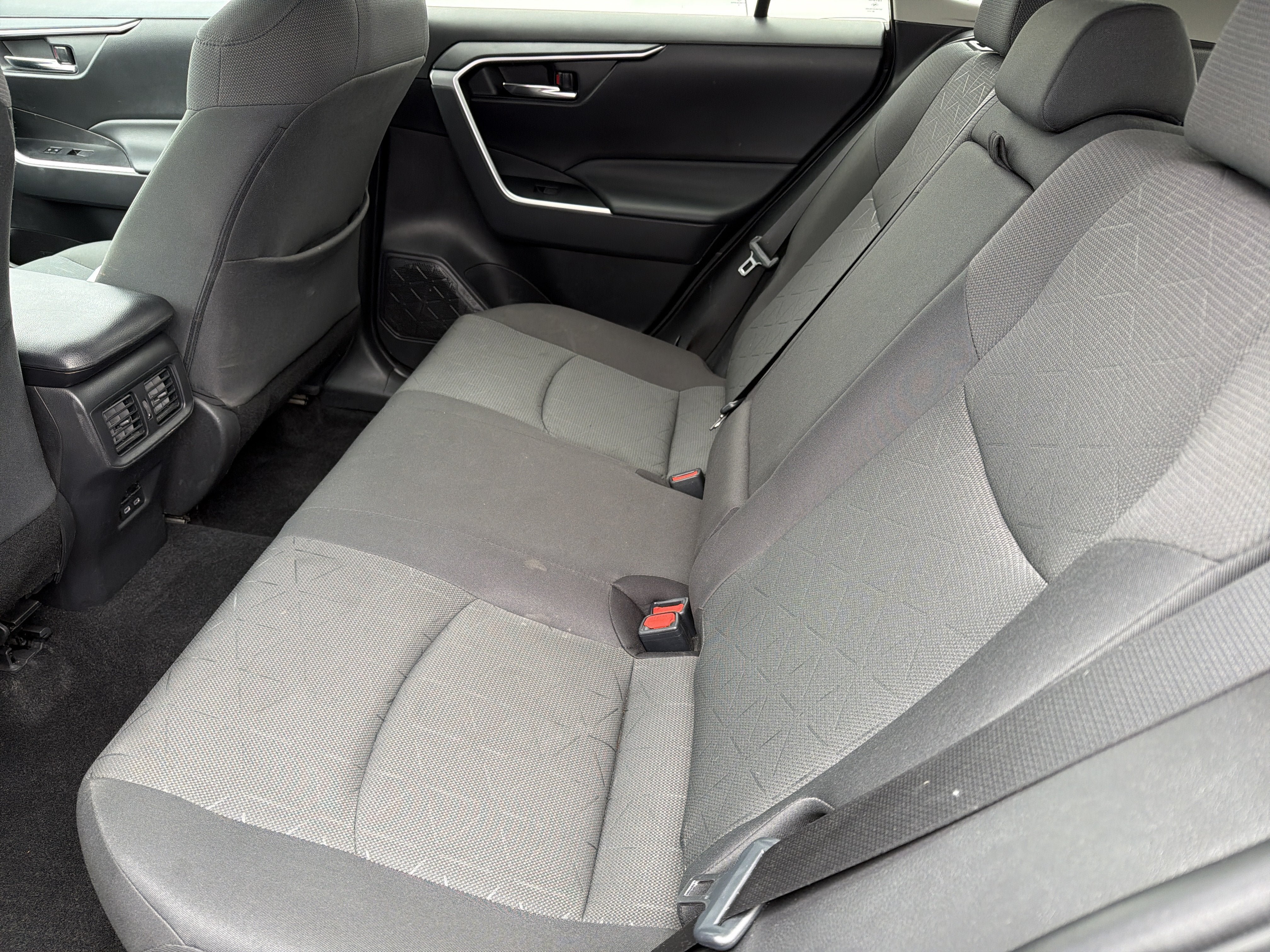 Used 2024 Toyota RAV4 XLE w/ Convenience Package AWD/4WD image 23