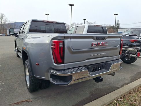New 2026 GMC Sierra 3500 SLE w/ SLE Value Package image 4