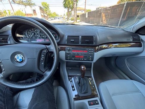 Used 2002 BMW 325i Sedan RWD image 44