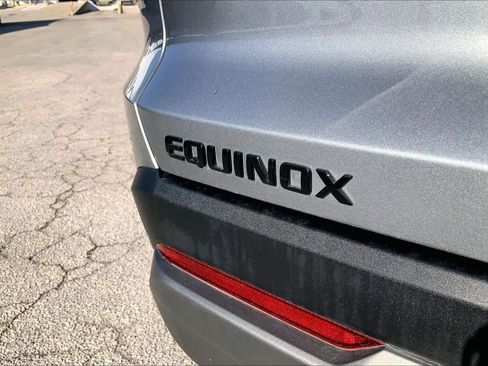 Used 2025 Chevrolet Equinox LT w/ Midnight Edition image 32