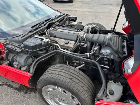 Used 1992 Chevrolet Corvette Coupe RWD image 18