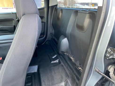 Used 2022 Chevrolet Colorado LT w/ Fleet Safety Package image 17