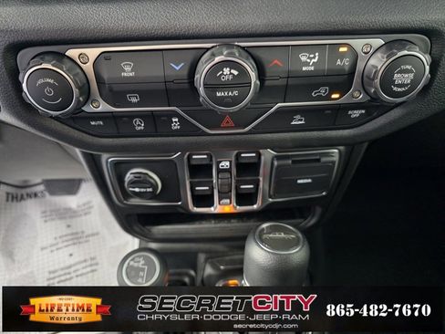 New 2025 Jeep Gladiator Sport image 23