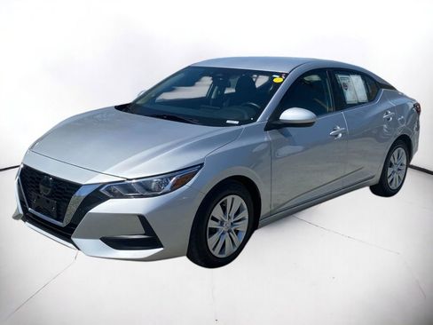 Used 2023 Nissan Sentra S image 2